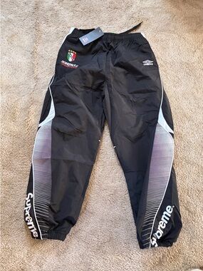 Supreme Umbro track pants ( SAME DAY SHIPPING 🚚)